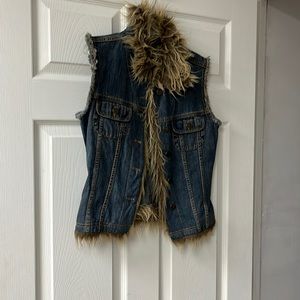 No Boundaries jeans vest with fake fur size S